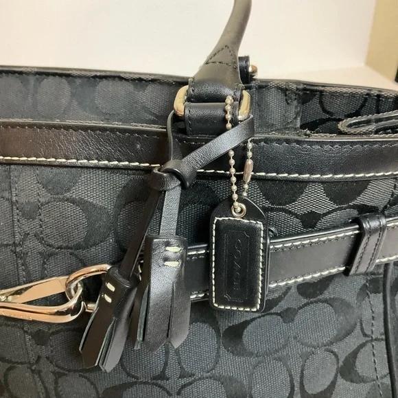 Y2K Coach Black Signature Canvas and Leather Hampton Tote - Picture 5 of 14